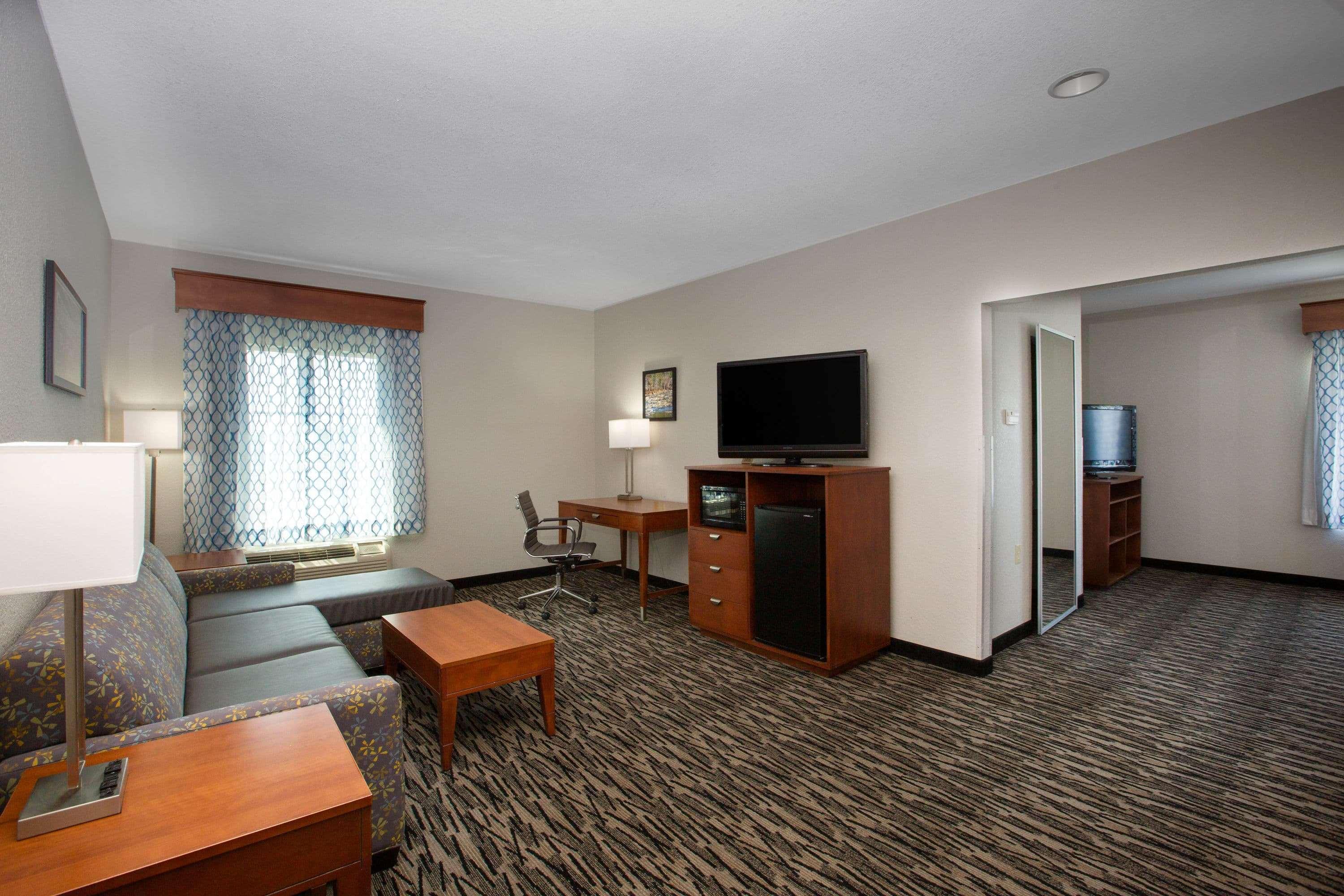 La Quinta By Wyndham Tupelo Hotel Luaran gambar